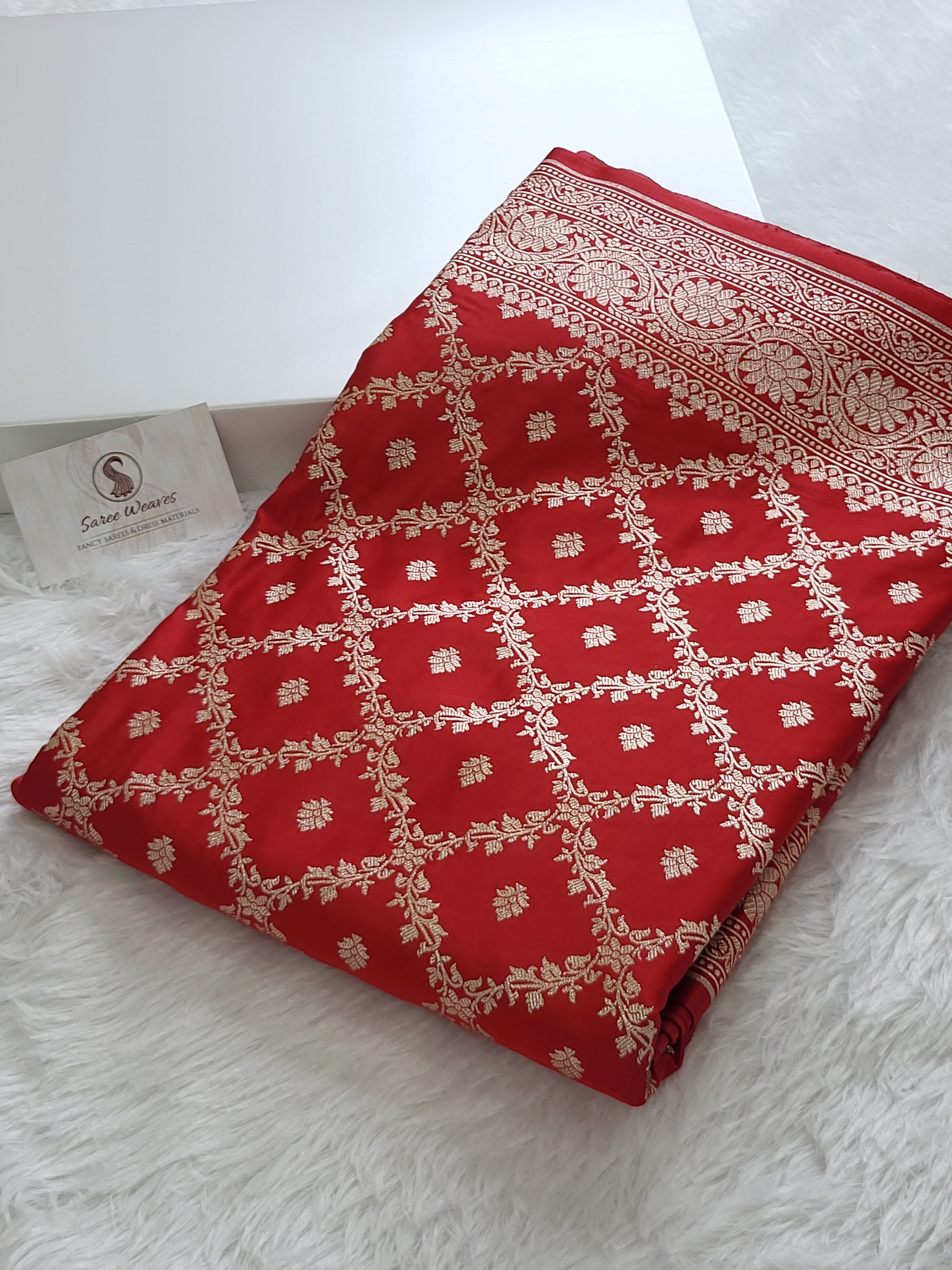 Banarasi mashru silk saree in chokdi design