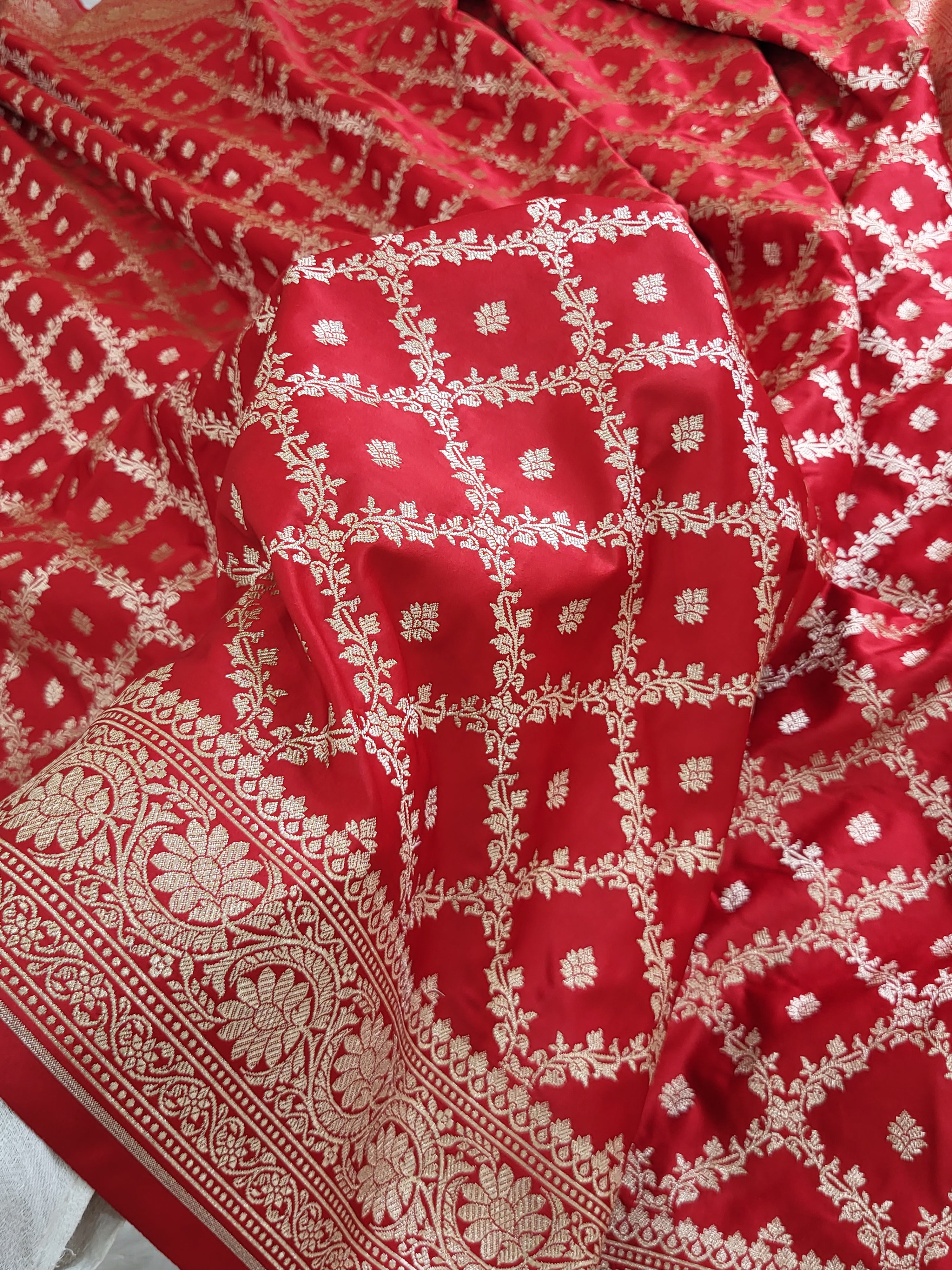 Banarasi mashru silk saree in chokdi design