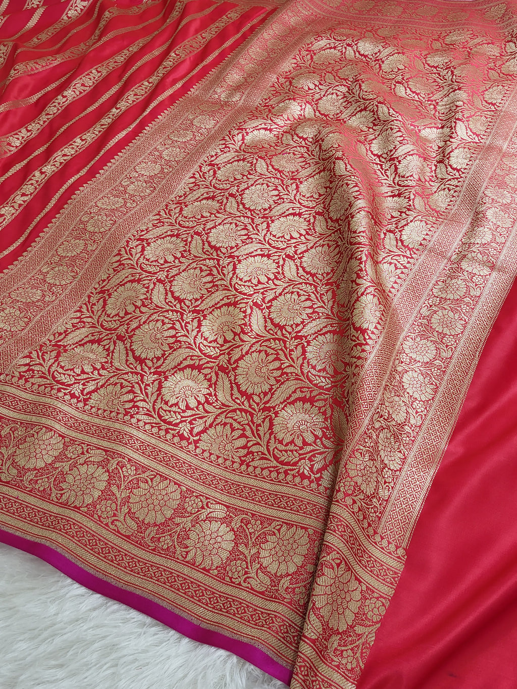 Banarasi mashru silk saree in vertical stripes design