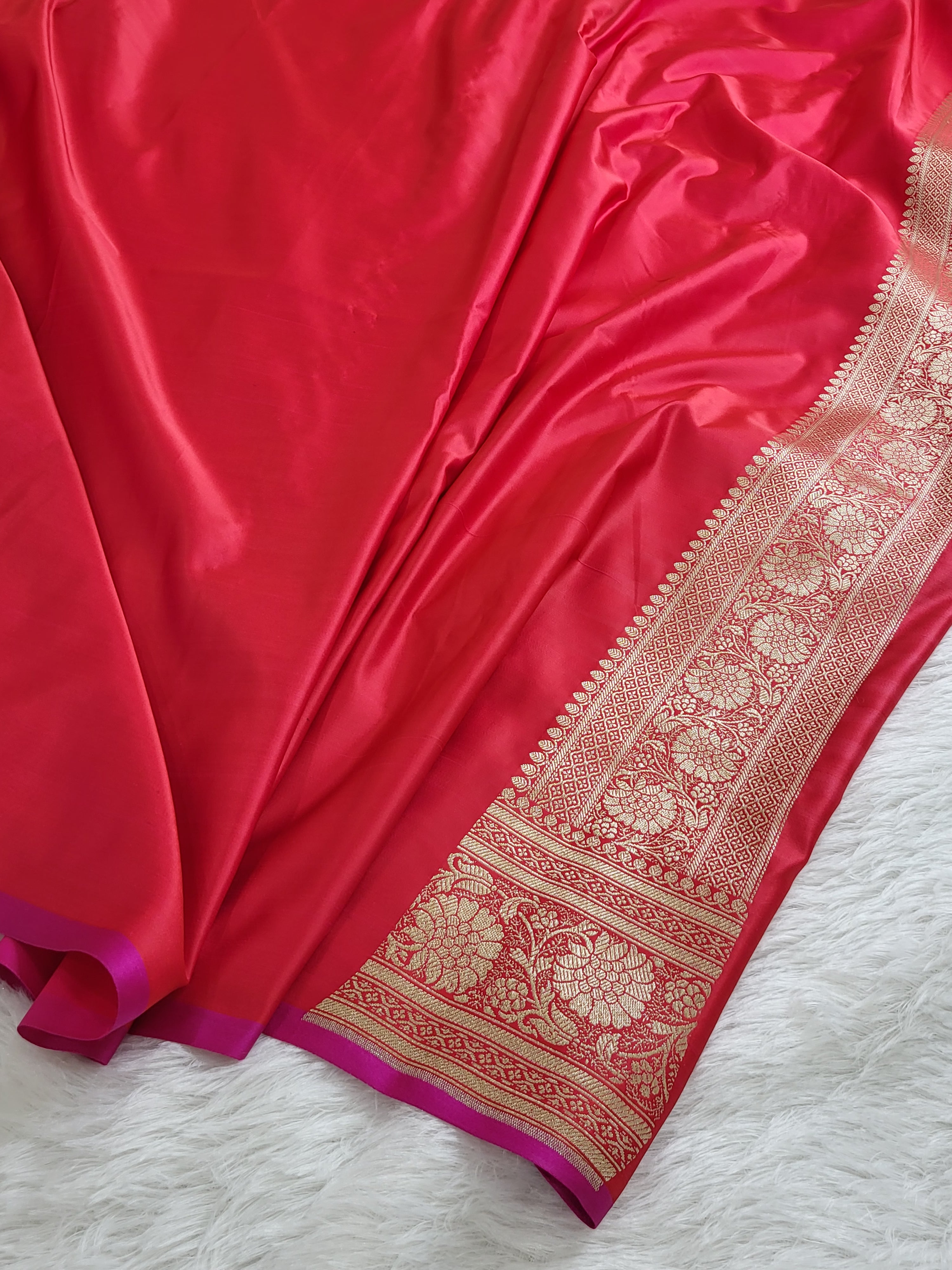 Banarasi mashru silk saree in vertical stripes design