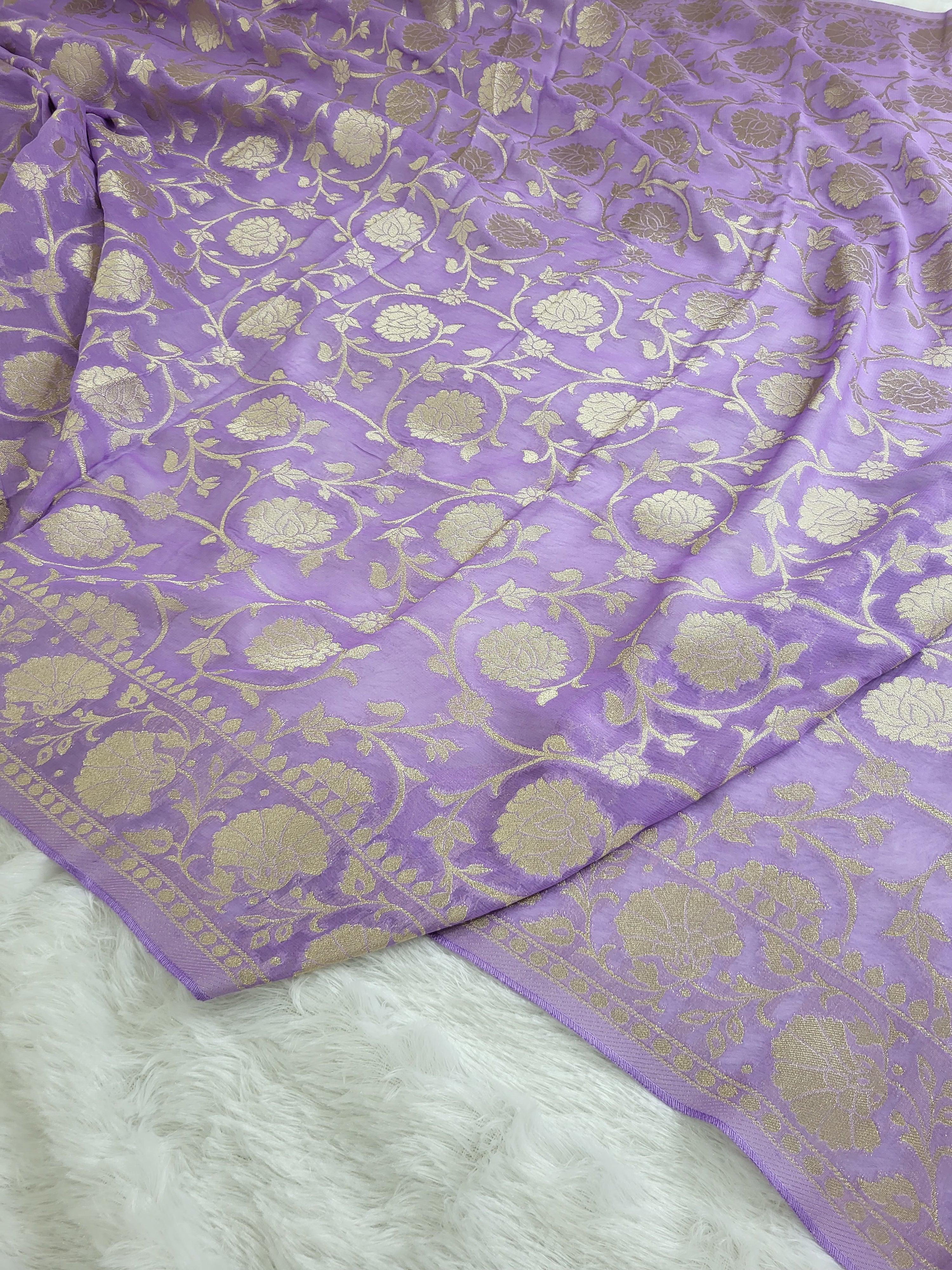 Georgette saree in floral jaal design
