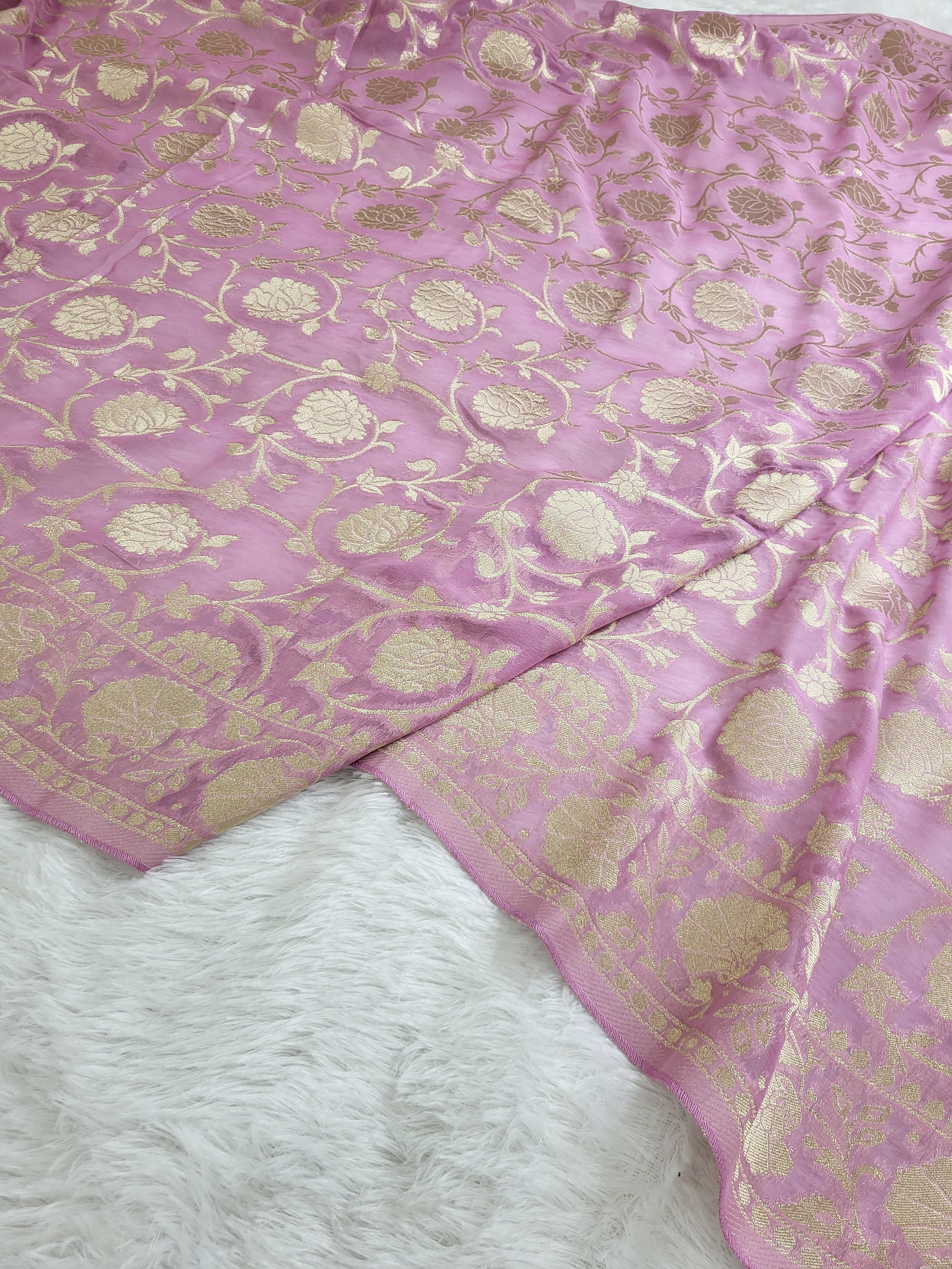 Georgette saree in floral jaal design