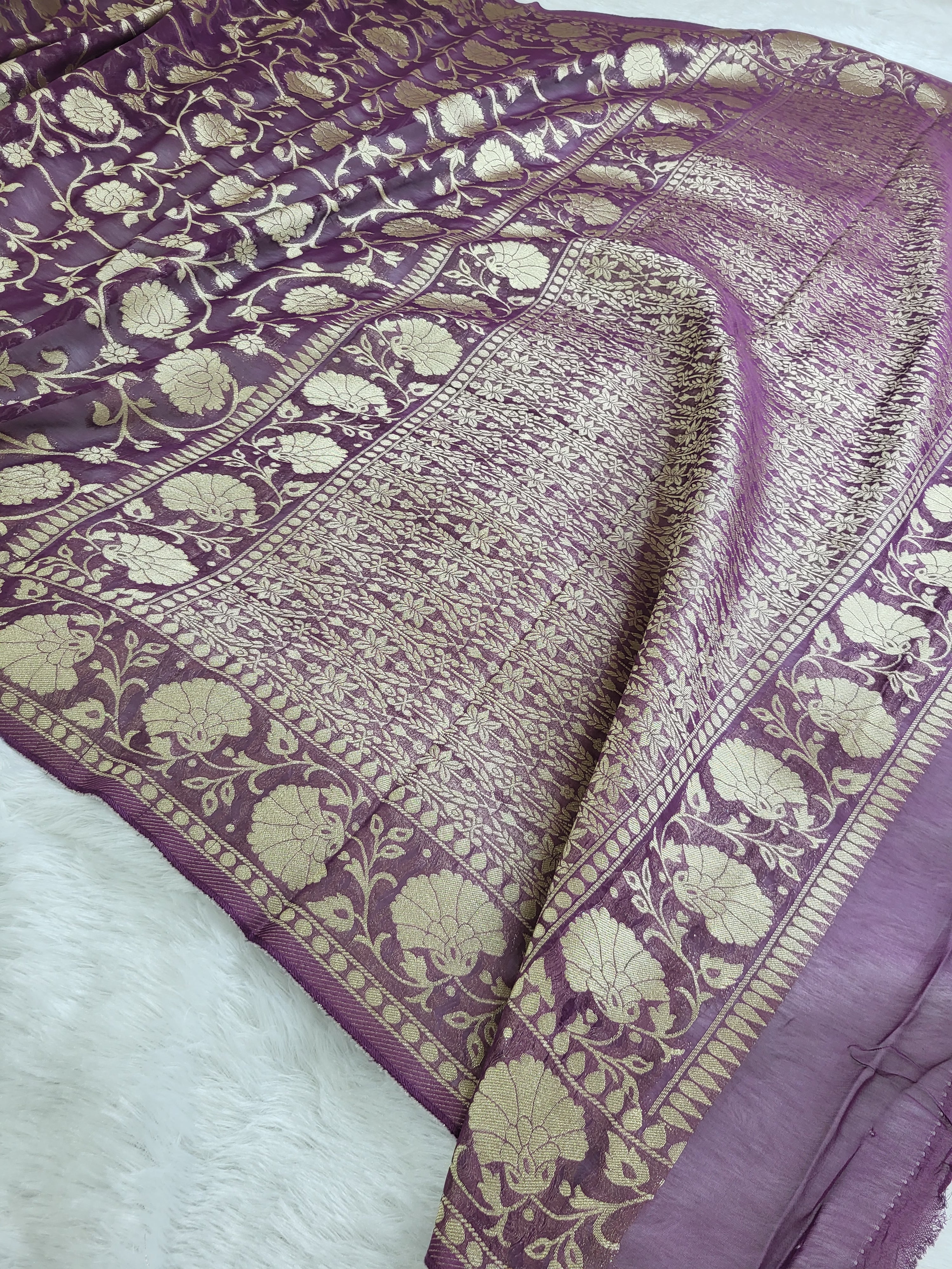Georgette saree in floral jaal design